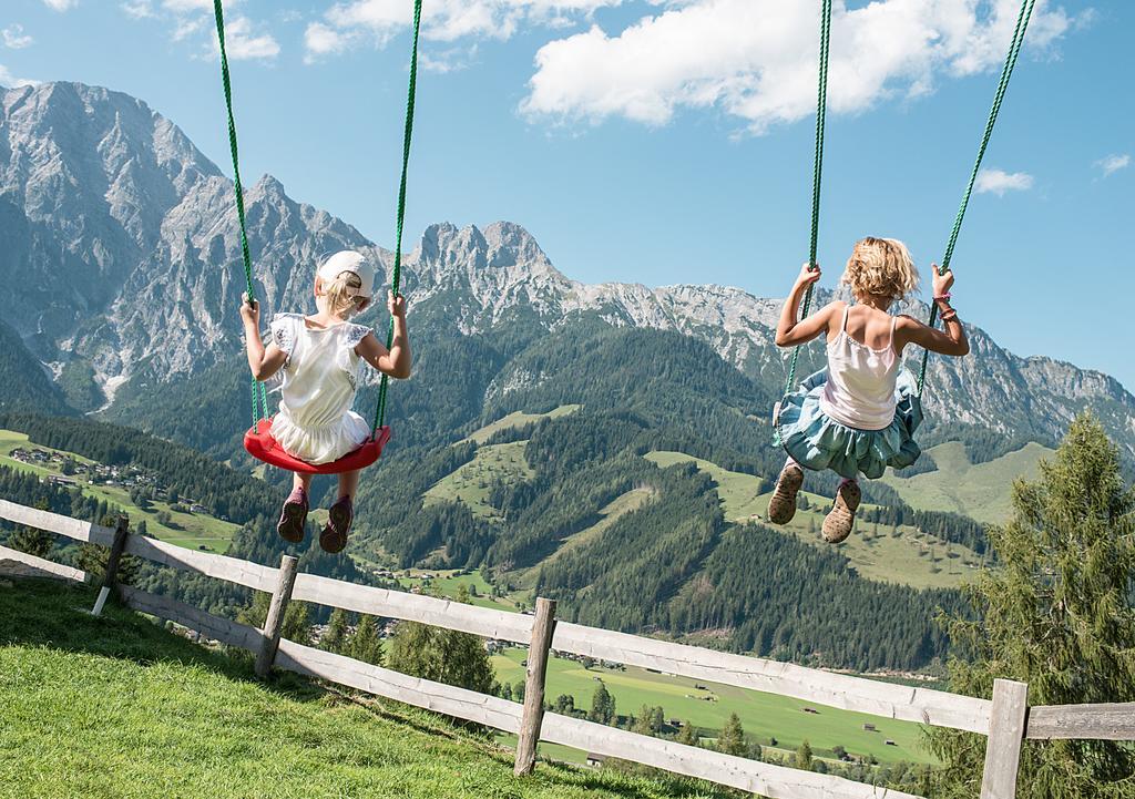 Hotel & Gourmetwirtshaus Kirchenwirt Seit 1326 Leogang Eksteriør bilde